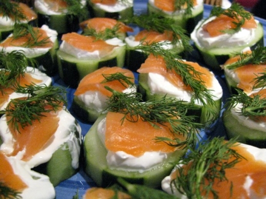 smoked salmon cucumber cups appetizer